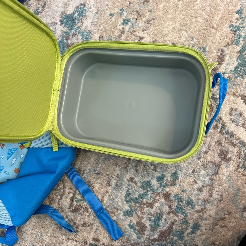 Youth Adventure Combo - backpack lunch box and water bottle never used - Picture 5 of 5